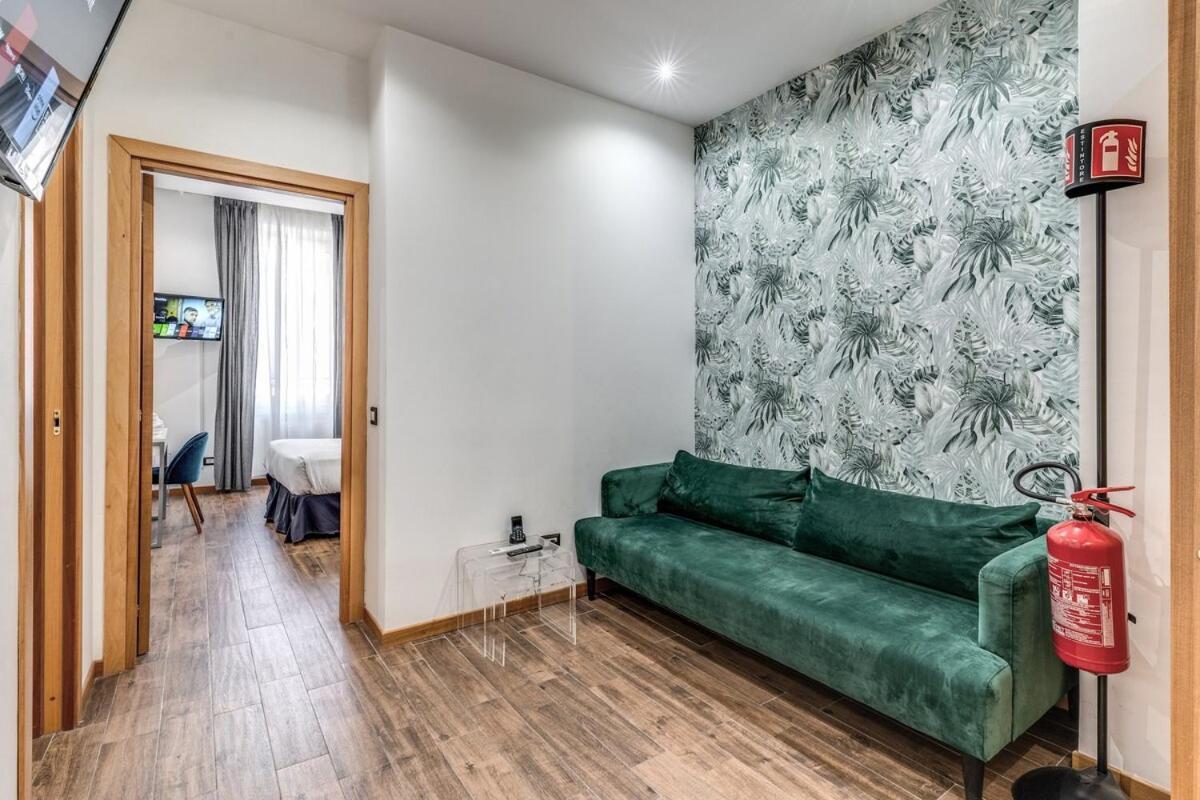Style Apartment Julia 50 Mt From Colosseum Kültér fotó
